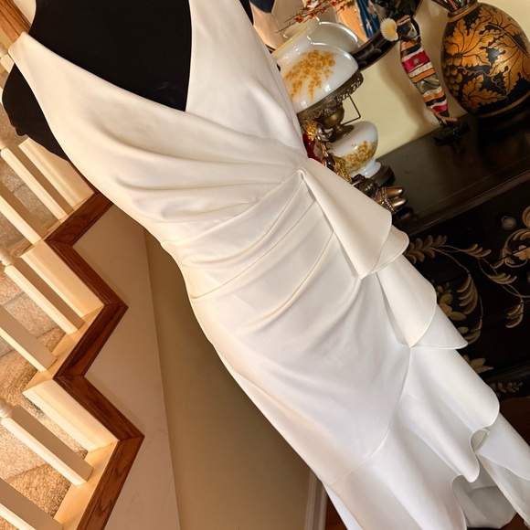 Betsy & Adam Elegant White Asymmetrical Dress - Picture 16 of 16